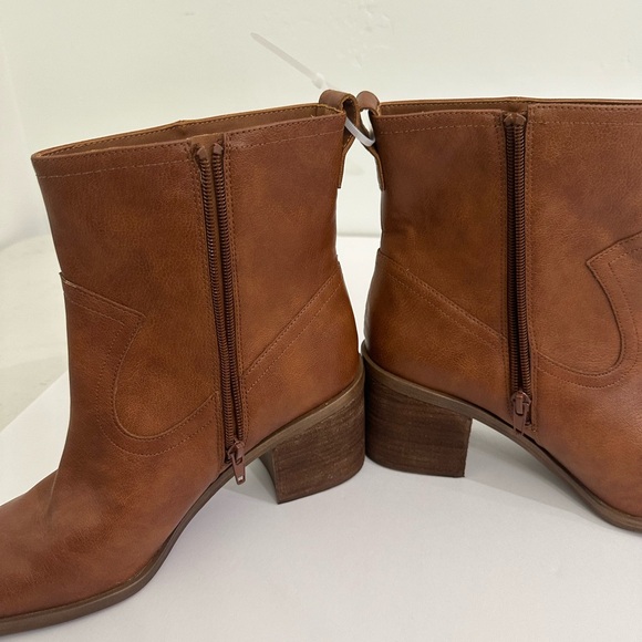 Zodiac Lovie Boot Size 10 color Cognac - Picture 5 of 12